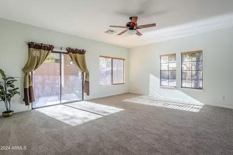 7019 S Golfside Ln, Phoenix, AZ 85042 photo 4