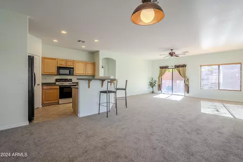 7019 S Golfside Ln, Phoenix, AZ 85042 photo 9