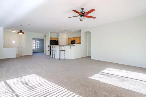 7019 S Golfside Ln, Phoenix, AZ 85042 photo 2