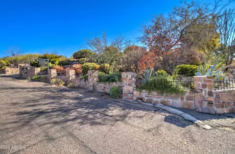 295 E Hunter Dr, Globe, AZ 85501 photo 2