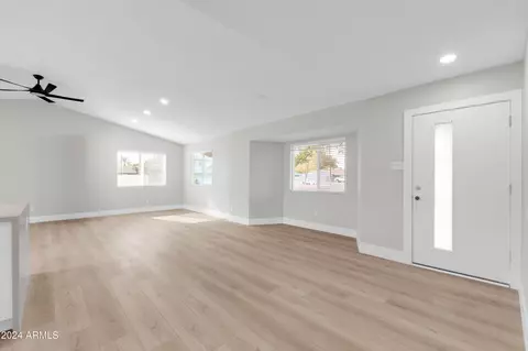 Living - 7701 N 17th Ave, Phoenix, AZ 85021 photo 2 of 4