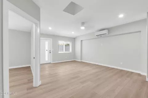 Living - 7701 N 17th Ave, Phoenix, AZ 85021 photo 4 of 4
