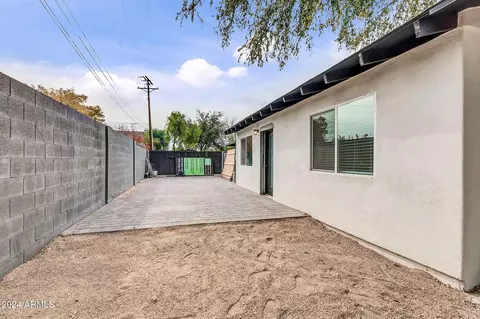 Exterior - 7701 N 17th Ave, Phoenix, AZ 85021 photo 9 of 9