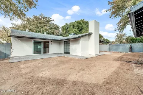 Exterior - 7701 N 17th Ave, Phoenix, AZ 85021 photo 5 of 9