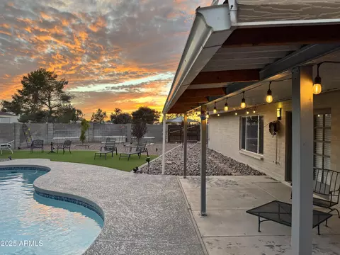 5625 W Grovers Ave, Glendale, AZ 85308