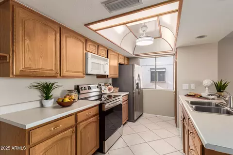 5022 E Magic Stone Dr, Phoenix, AZ 85044 photo 11
