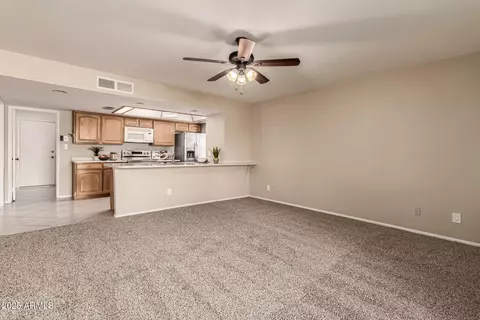 5022 E Magic Stone Dr, Phoenix, AZ 85044 photo 9