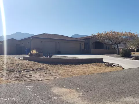 1952 E Yavapai Pl, Sierra Vista, AZ 85650