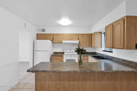2931 E Danbury Rd, Phoenix, AZ 85032 photo 7
