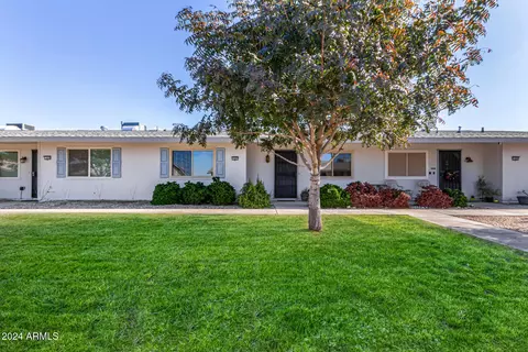 13687 N Garden Court Dr, Sun City, AZ 85351