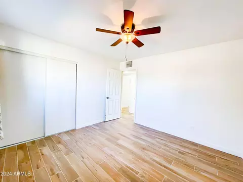3320 N 39th Dr, Phoenix, AZ 85019 photo 19