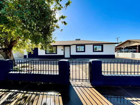 3320 N 39th Dr, Phoenix, AZ 85019 photo 2
