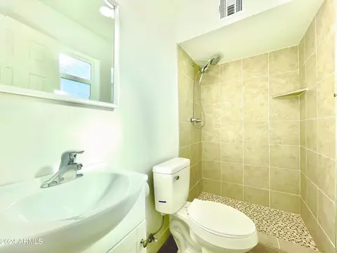 3320 N 39th Dr, Phoenix, AZ 85019 photo 22