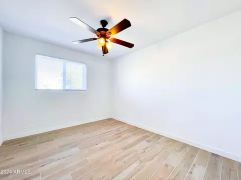 3320 N 39th Dr, Phoenix, AZ 85019 photo 24