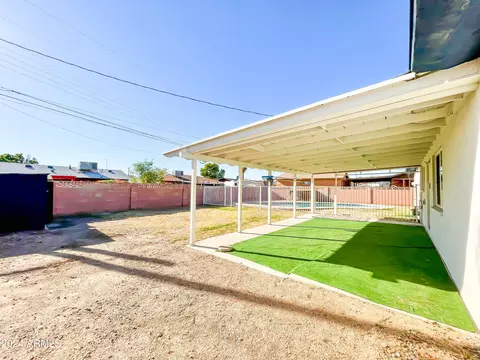 3320 N 39th Dr, Phoenix, AZ 85019 photo 29