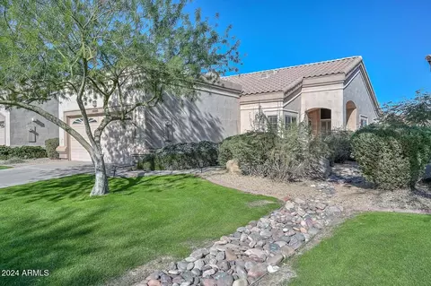 8390 W Oraibi Dr, Peoria, AZ 85382