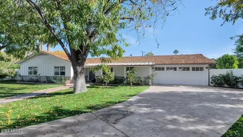 5010 E Calle Redonda --, Phoenix, AZ 85018