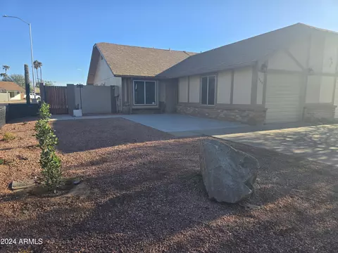 1005 W Elena Cir, Mesa, AZ 85210