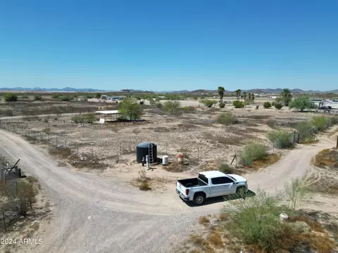 365 W Nn W Superior Ave #., Tonopah, AZ 85354