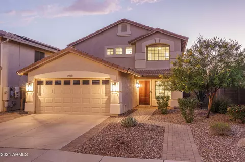 2301 E Parkside Ln, Phoenix, AZ 85024