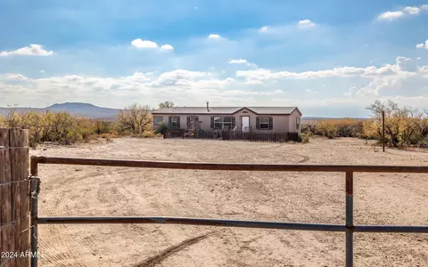 1880 E Hootin Holler Trl, Huachuca City, AZ 85616