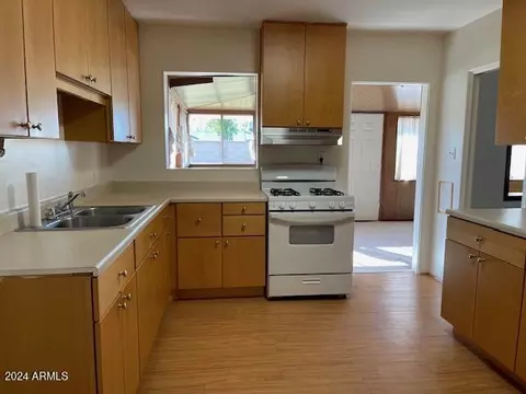 2525 E Roma Ave, Phoenix, AZ 85016 photo 2