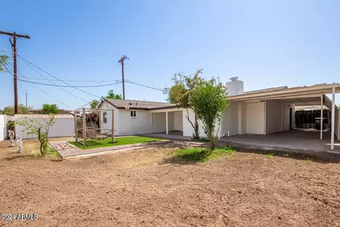 Exterior - 6306 W Mitchell Dr, Phoenix, AZ 85033 photo 3 of 5