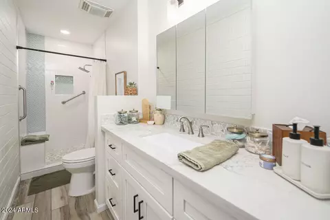 3650 E Montecito Ave #3, Phoenix, AZ 85018 photo 8