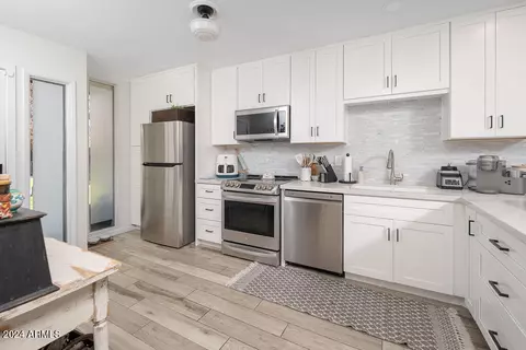 3650 E Montecito Ave #3, Phoenix, AZ 85018 photo 4