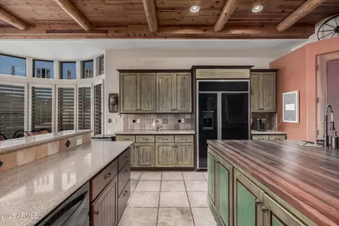 Kitchen - 2632 E Camina Plata --, Gilbert, AZ 85298 photo 5 of 10