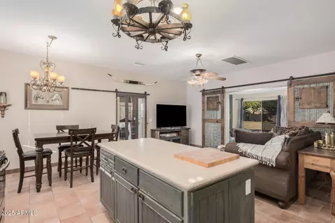 Kitchen - 2632 E Camina Plata --, Gilbert, AZ 85298 photo 10 of 10