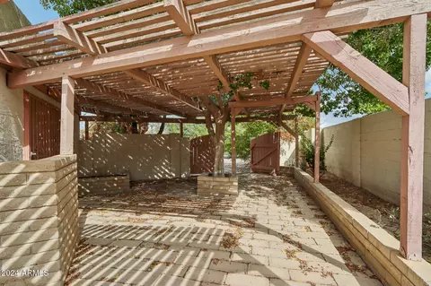 Exterior - 2546 E Hale St, Mesa, AZ 85213 photo 5 of 12
