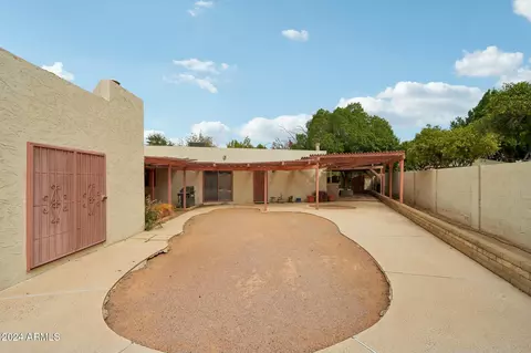Exterior - 2546 E Hale St, Mesa, AZ 85213 photo 8 of 12