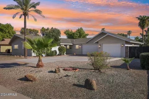 8313 E Rancho Vista Dr, Scottsdale, AZ 85251