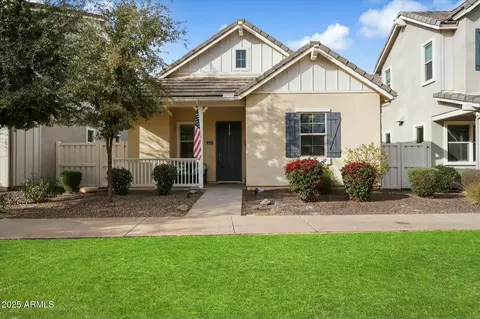 2251 S Annie Ln, Gilbert, AZ 85295