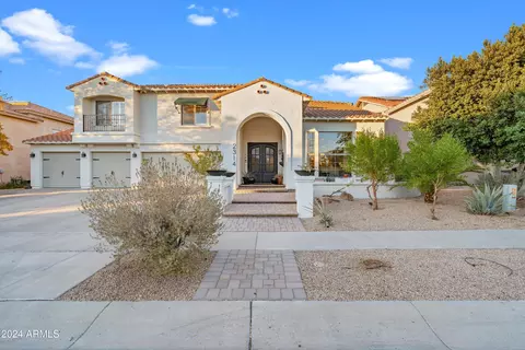 2314 W Amber Sun Dr, Phoenix, AZ 85085