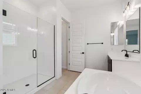 Entry Way - 11512 E Utah Ave, Mesa, AZ 85212 photo 5 of 7