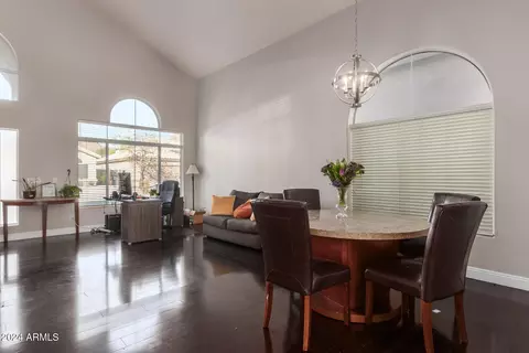 1325 E Sheena Dr, Phoenix, AZ 85022 photo 9