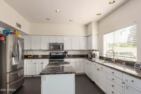 1325 E Sheena Dr, Phoenix, AZ 85022 photo 12