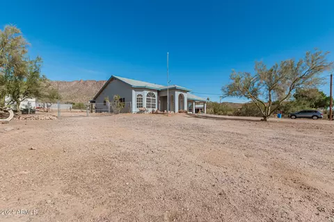 2286 W Moon Vista St, Apache Junction, AZ 85120 photo 3