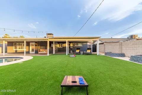 Exterior - 1322 E Colter St, Phoenix, AZ 85014 photo 23 of 24