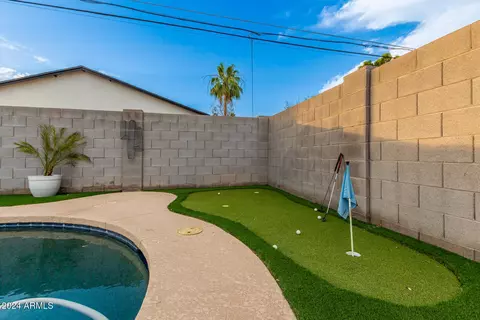 Exterior - 1322 E Colter St, Phoenix, AZ 85014 photo 20 of 24