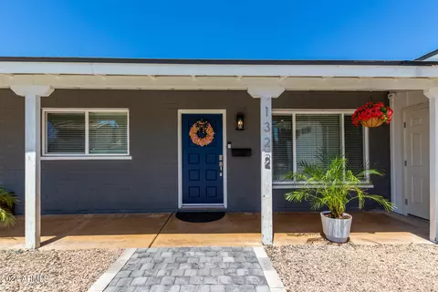 Exterior - 1322 E Colter St, Phoenix, AZ 85014 photo 6 of 24