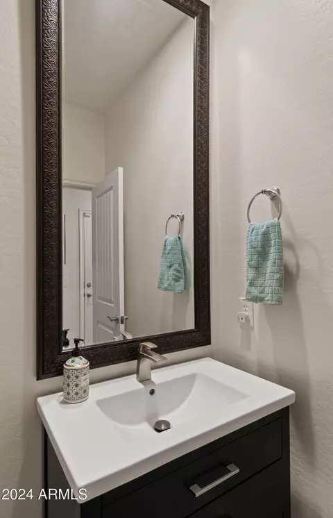 9736 E Thatcher Ave, Mesa, AZ 85212 photo 10