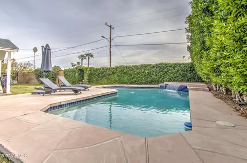 127 E Loma Ln, Phoenix, AZ 85020 photo 21