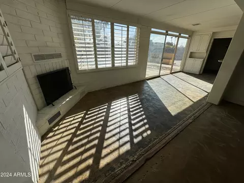 1325 E Avalon Dr, Phoenix, AZ 85014 photo 4