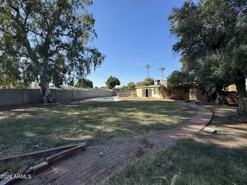 1325 E Avalon Dr, Phoenix, AZ 85014 photo 7
