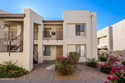 5518 E Lindstrom Ln #2005, Mesa, AZ 85215