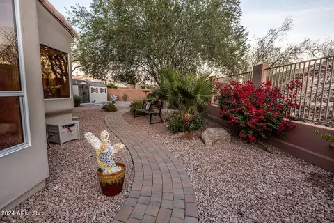 741 E Mountain Sage Dr, Phoenix, AZ 85048 photo 4