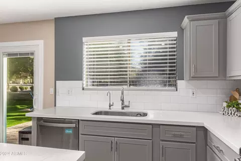 2959 S Mandy Cir, Mesa, AZ 85212 photo 7